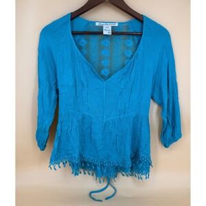 American Rag Cie Women Size XSmall Blue Embroidery Lace Trim Peasant Blouse Top
